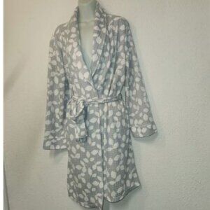 Jasmine Rose stylish Robe, Grey and white floral leaf design in size Large